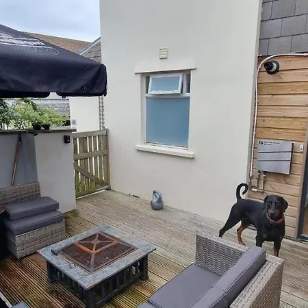 Hidden Gem Near The With Pool Table New Quay